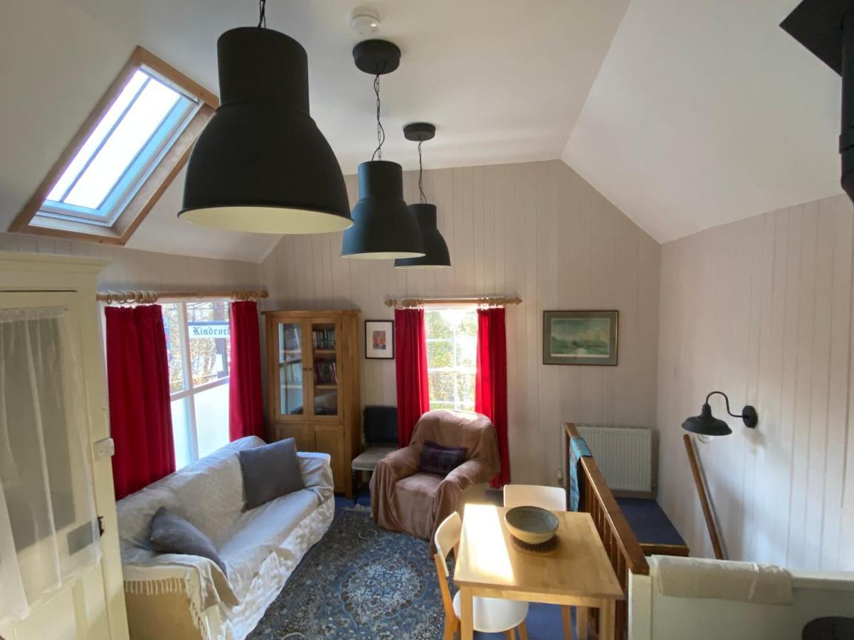 Cobbler'S Cottage At Kindrochet, Strathtay Pitlochry Extérieur photo